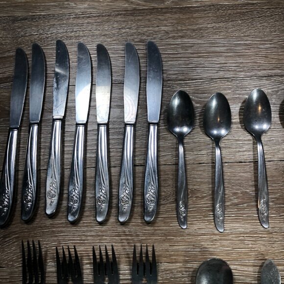 Oneida Custom Stainless Roseanne Rose Flatware 27 Pieces Vintage Utensils MCM - Picture 5 of 9